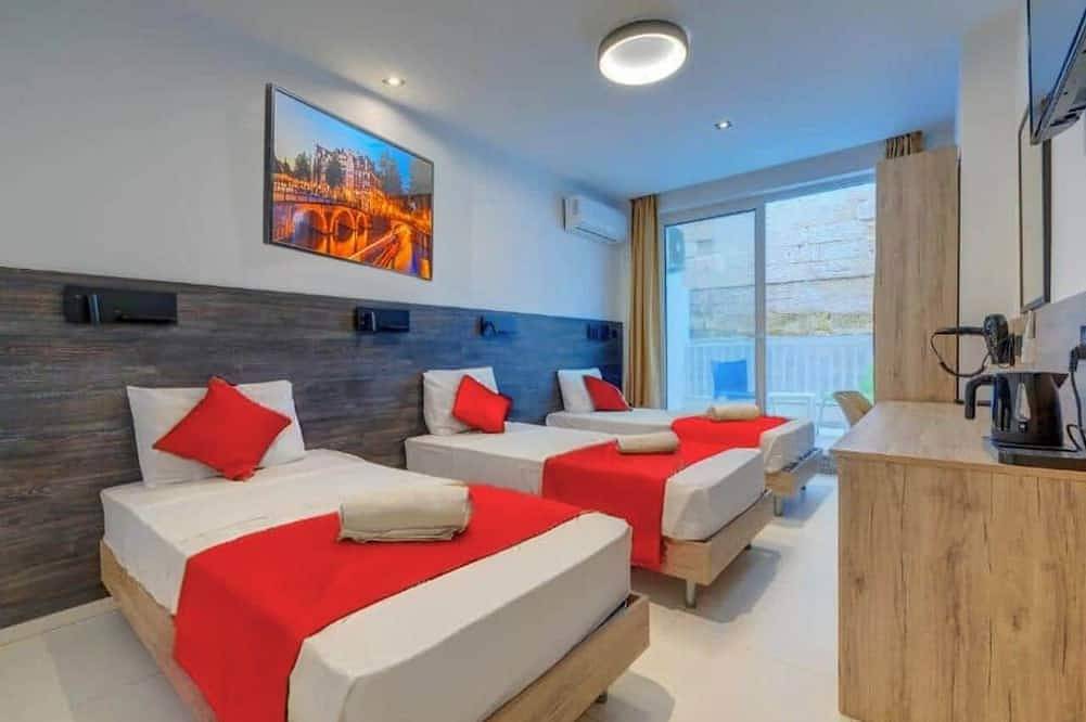 Geheel appartement, Blue 3: Studio Apartment in St. Julian's in San Giljan, Malta