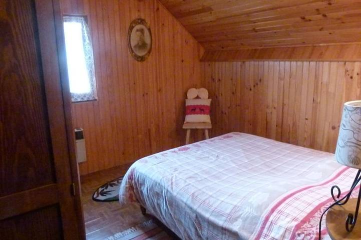 Gîte pour 6 personnes, avec jardin et terrasse à Picherande - 3