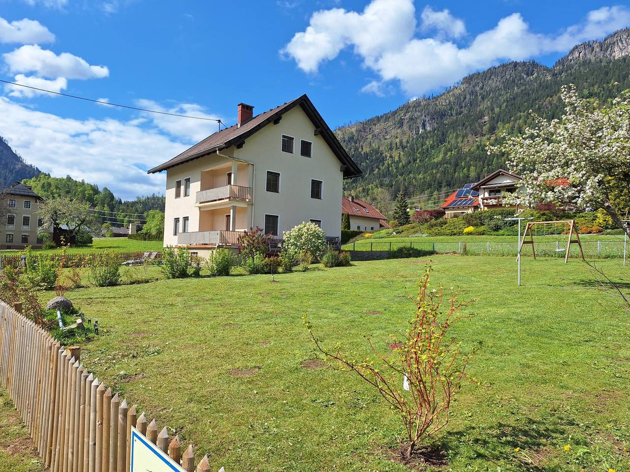 Geheel appartement, Appartement in vrijstaand huis nabij skigebied in Gailtaler Alpen, Kötschach-Mauthen