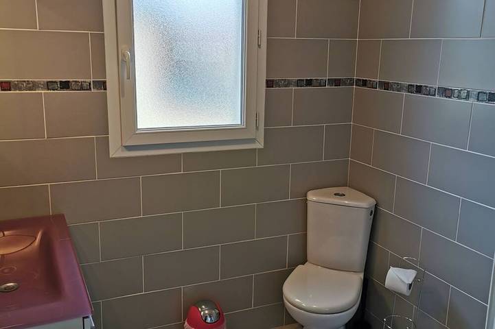 Gîte pour 4 personnes, avec jacuzzi et jardin à Montceau-les-Mines - 3