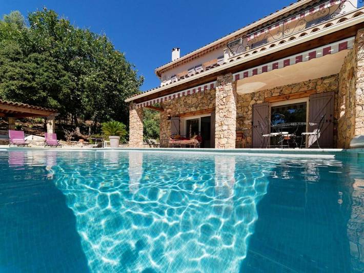 Location de vacances pour 8 personnes, avec jardin et jacuzzi ainsi que piscine et sauna à Taradeau - 2