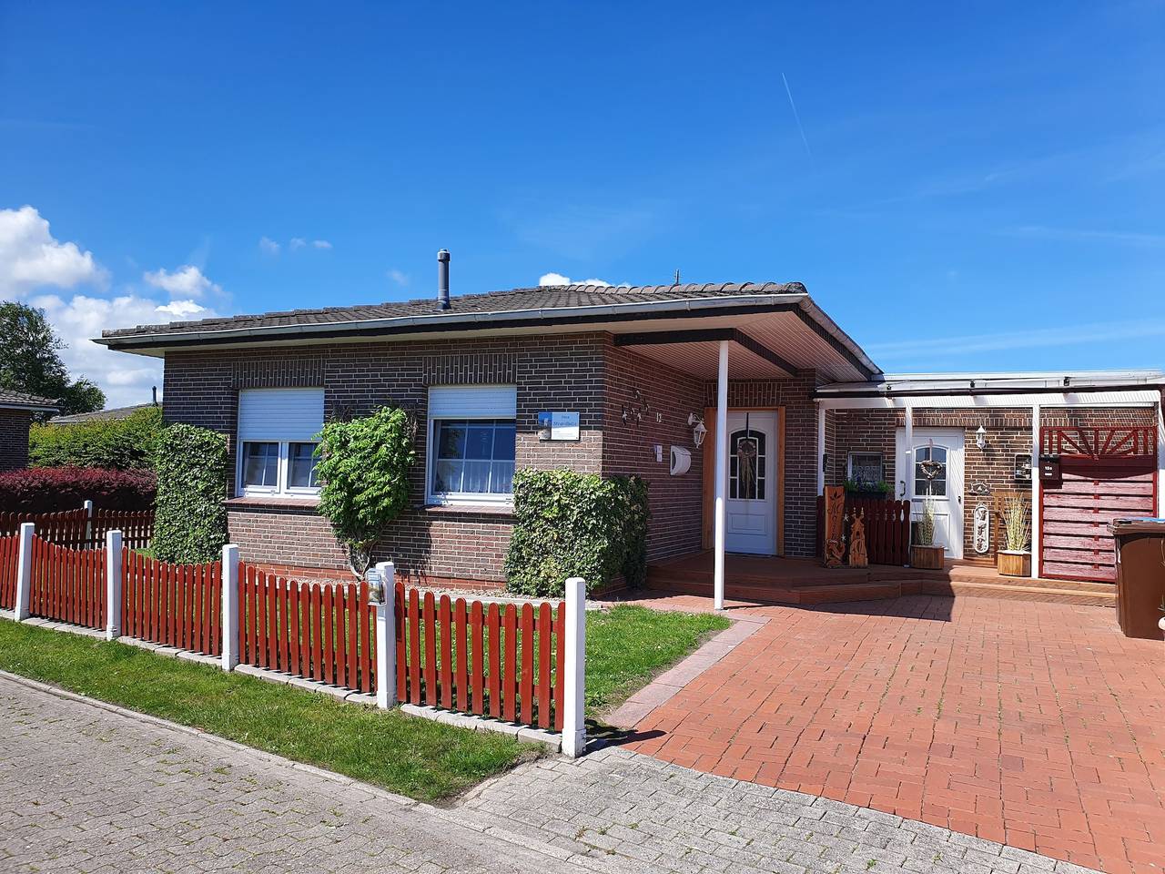 Casa de vacaciones 'Haus Strandliebe' con terraza privada, jardín privado y Wi-Fi in Schillig Strand, Wangerland