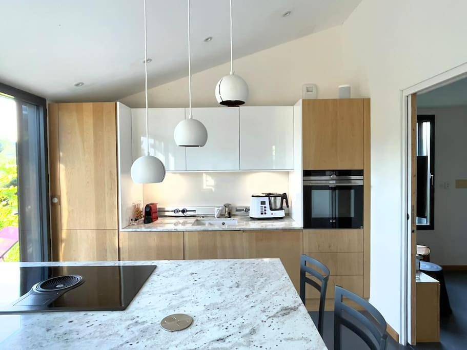 Gîte de charme 5 étoiles pour couple avec sauna et jacuzzi extérieurs privatifs in Peaugres, Région de Tournon-sur-Rhône