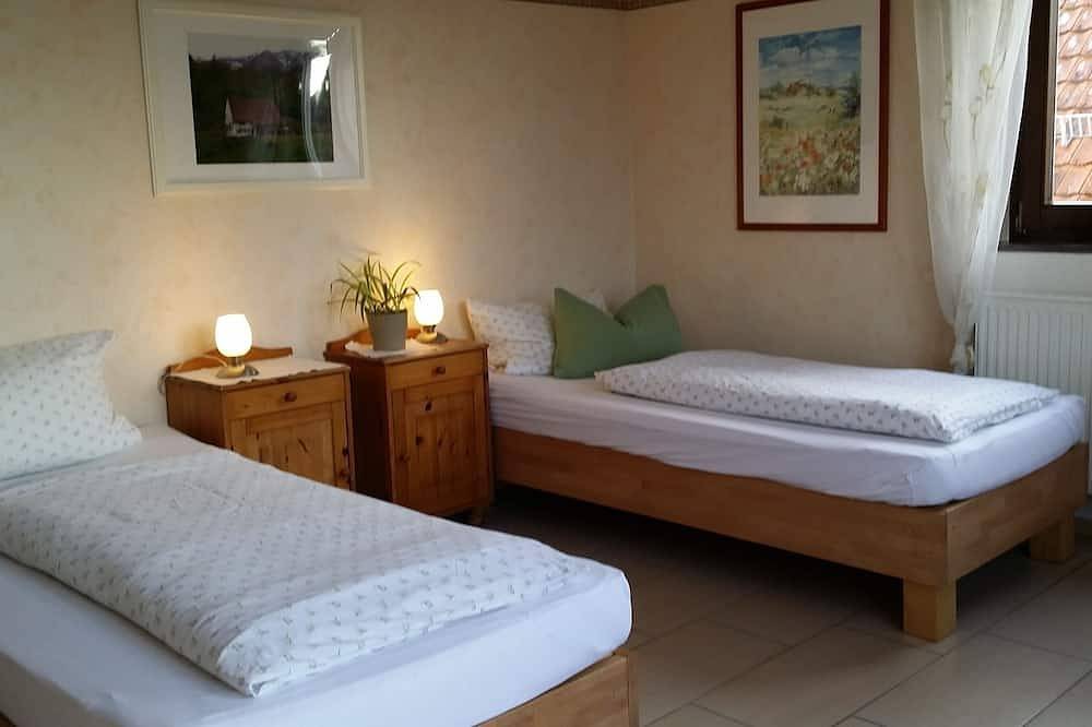 Ganze Wohnung, Fewo für 1 -2 Pers. mit Balkon nahe Burgenstraße und Neckartal in Oberzent, Odenwaldkreis