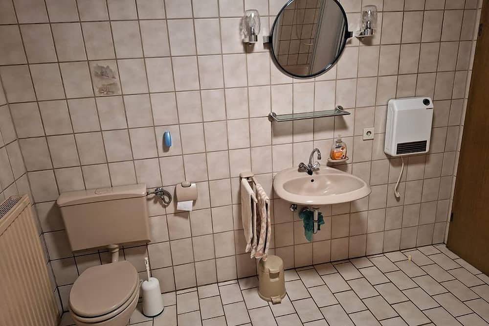 Ganze Wohnung, Ferienwohnung Marianne Simon - Appartement/Fewo, Dusche und Bad, Wc in Tann, Rhön-Hessen