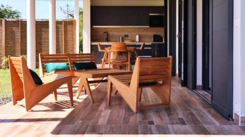 Appartement de vacances pour 5 personnes, avec jardin et piscine