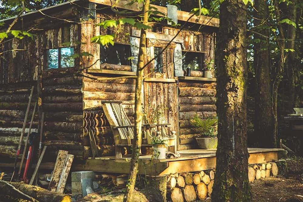 Remote Glamping for Groups | 15 mins from Newquay in Newquay, South West England