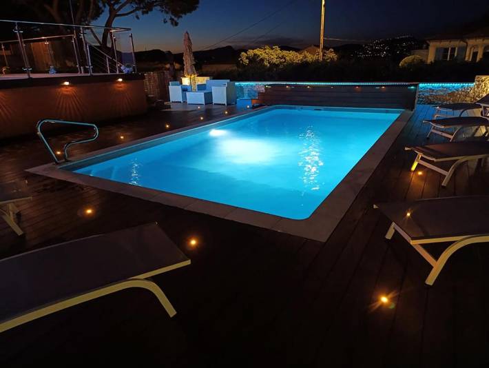 Villa pour 10 personnes, avec jardin ainsi que piscine et vue dans La Madrague - 4