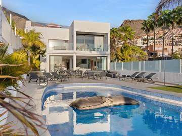 Ferienhaus für 16 Personen, mit Meerblick und Seeblick sowie Pool und Garten auf den Kanaren