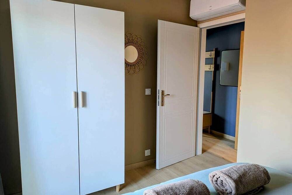 Entire apartment, L'Ecume des Ondes (T2 mountain view) in Aix-les-Bains, Chambéry region