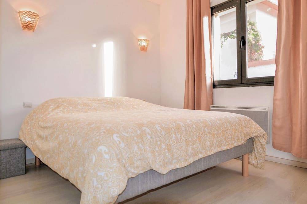 2 bedroom nice home in Pont Saint Esprit in Pont-Saint-Esprit, Nimes und Umgebung
