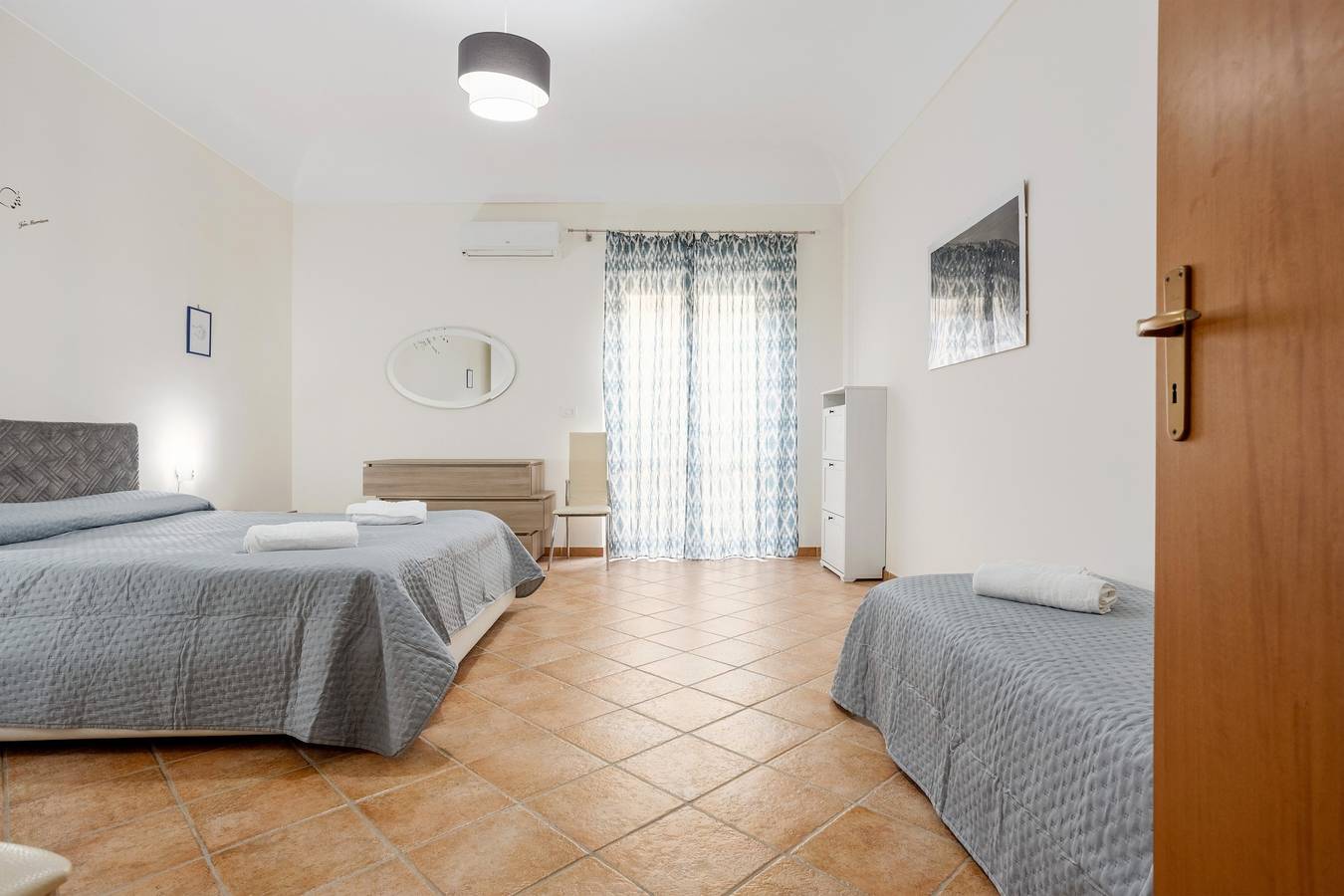 Appartamento intero, Appartamento "La Casa di Faby" con balcone e Wi-Fi in Palermo, Provincia di Palermo
