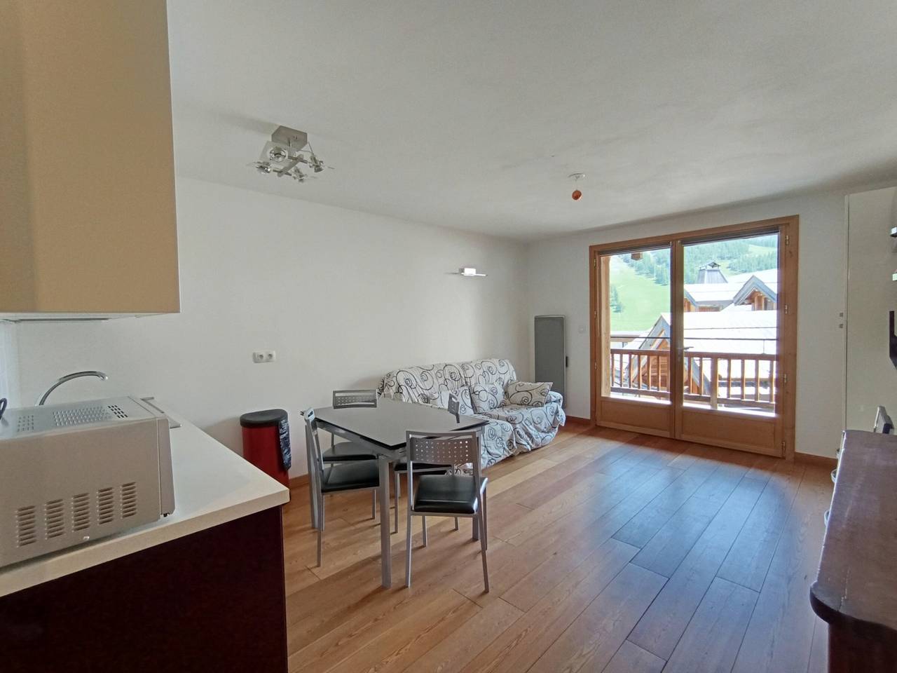 Geheel appartement, Comfortable apartment in Montgenèvre with balcony and parking in Montgenèvre, Briançon en omgeving
