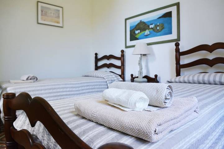 Villa pour 6 personnes, avec balcon et jardin, animaux acceptés à Imperia - 3