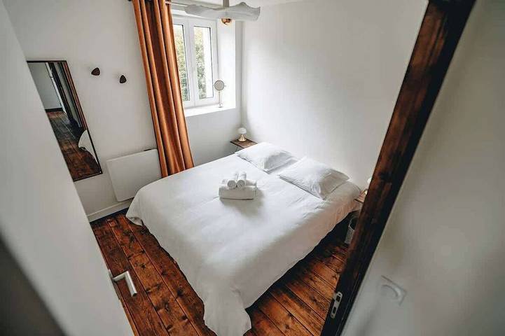 Location de vacances pour 6 personnes, avec jardin à Lantic - 2