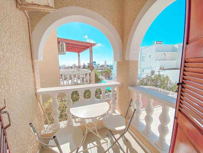 Chambre d’hôte pour 2 personnes, avec terrasse à Perissa - 3