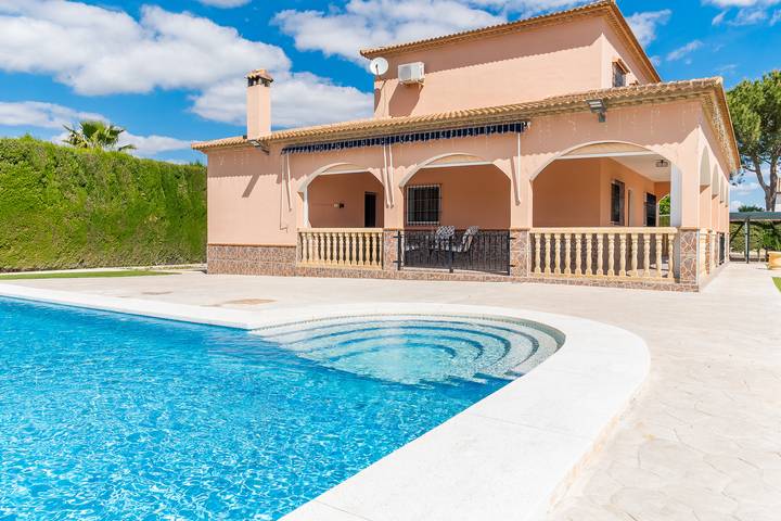 Chalet para 6 personas, con terraza y jardín en Antequera - 2