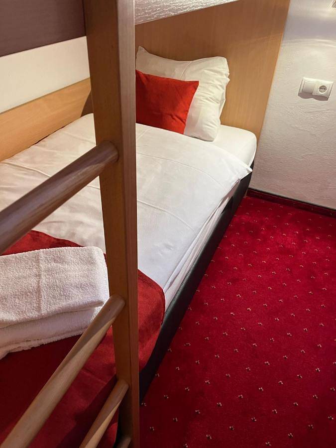 B&B für 2 Personen, mit Garten und Ausblick sowie Terrasse in Flachau - 4