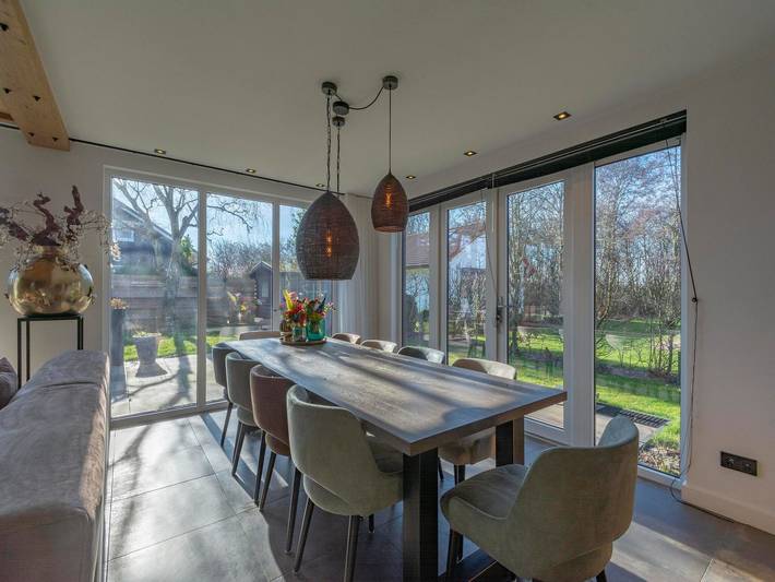 Ferienhaus für 10 Personen, mit Terrasse und Garten, kinderfreundlich in Julianadorp - 3