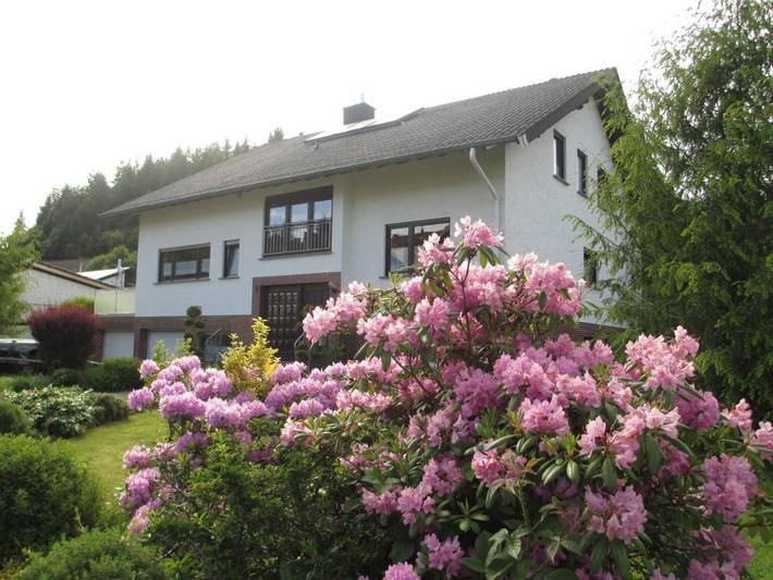 Ferienwohnung für 4 Personen, mit Terrasse und Garten sowie Ausblick in Wimbach