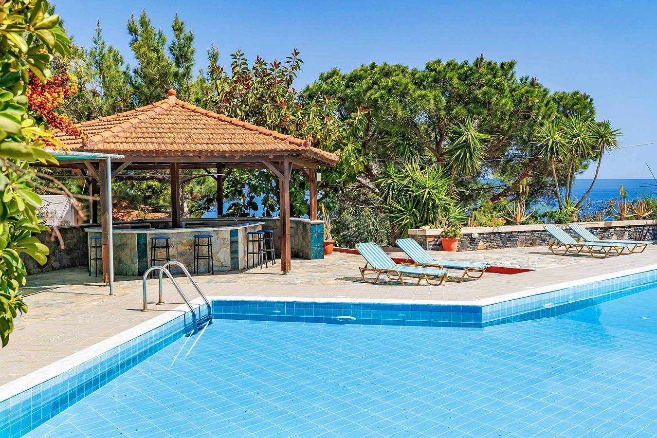Villa für 6 Personen mit Terrasse in Agia Pelagia, Achlada