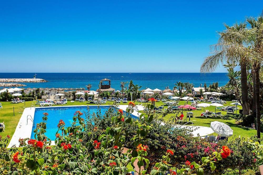 Geheel appartement, Cabopino in Playa Cabopino, Marbella