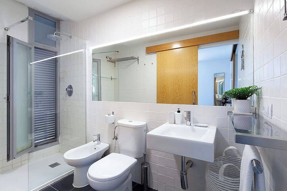 Entire apartment, Apartment in the heart of nature near Seville with swimming pool and parking in Urbanización "Villas de Montesillos", Espartinas