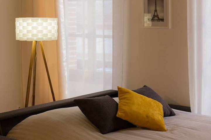 Entire apartment, In complete privacy in the historic center in Montauban, Tarn-et-Garonne