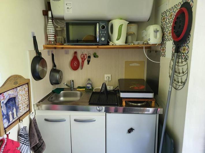 Location de vacances pour 2 personnes, avec terrasse ainsi que piscine et jardin à Ucciani - 3