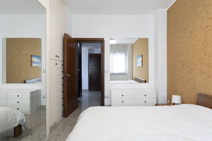 Appartement entier, Twin facing the Sea in Guardia di Finanza, Andora