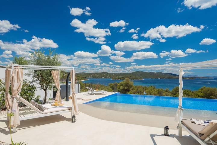 Villa pour 10 personnes, avec sauna et balcon à Tisno - 4