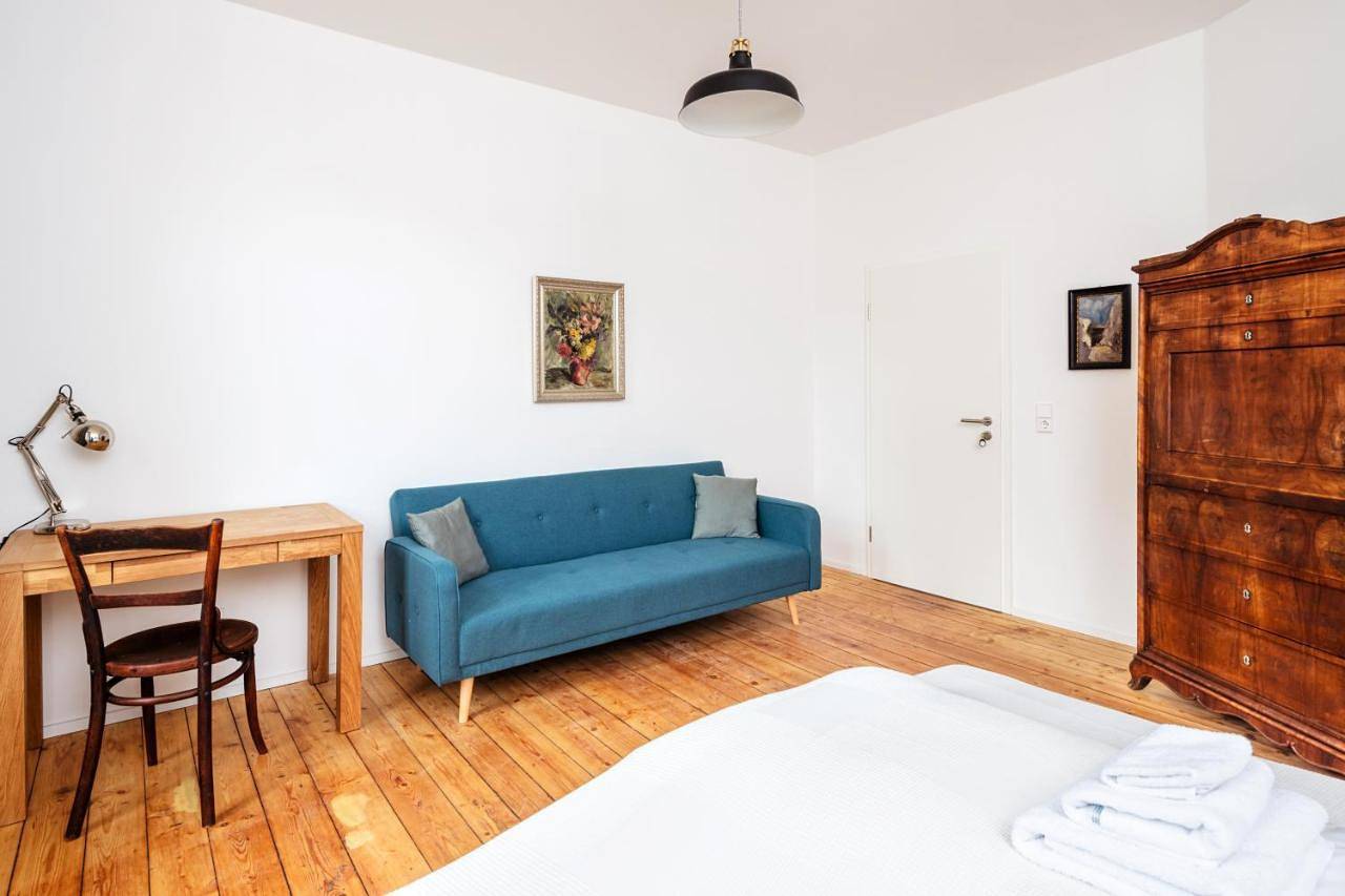 Künstlerzimmer im Kulturhaus Häselburg in Gera, Ostthüringen