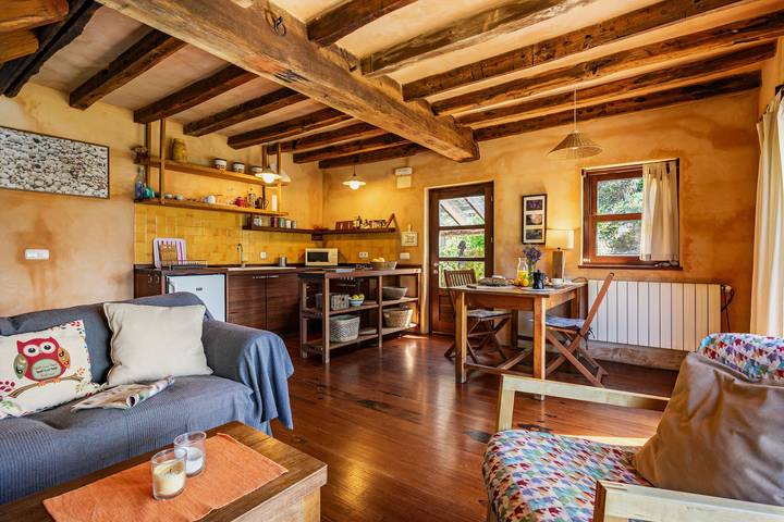 Ferienhaus 'La Llosa Del Valle' mit Bergblick, privater Terrasse und eigenem Garten in Llanes, Costa Verde (Spanien)