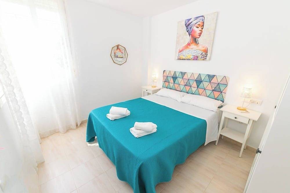 Entire apartment, Magnífica duplex renovado con piscina garaje y jardín, frente a la playa de... in Los Caños de Meca, Barbate