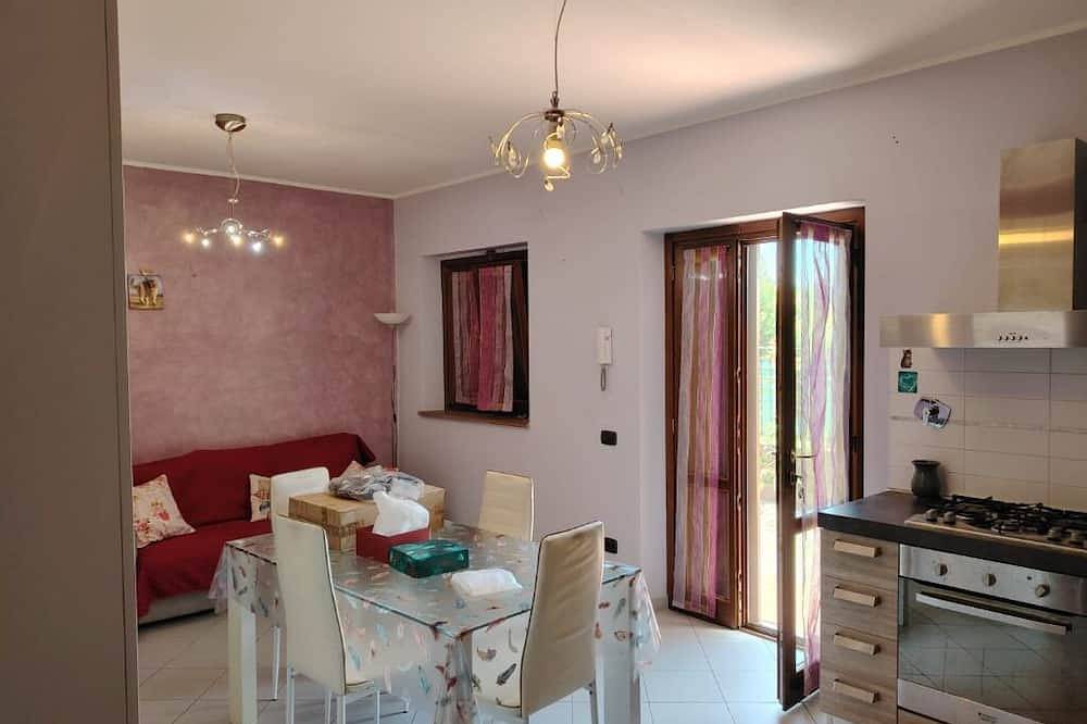Apartamento entero, Acogedora casa inmersa en los viñedos del Chianti florentino,se admiten mascotas in Certaldo, Chianti