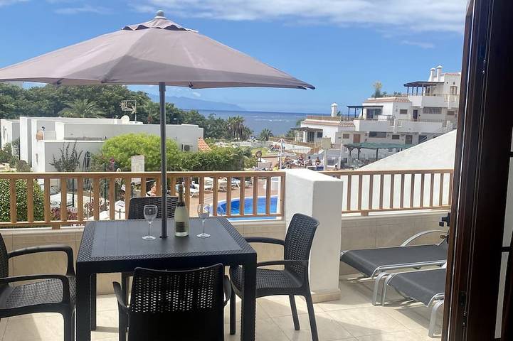 Holiday apartment for 6 people, with balcony and pool - 1