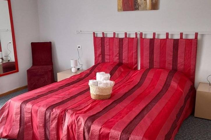 Hôtel pour 2 personnes, avec jardin à Ginasservis - 4
