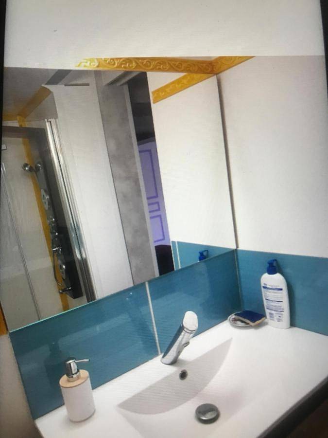 Appartement de vacances entier, Double Room with Garden View in Puy-Guillaume, Parc Naturel Régional Livradois-Forez