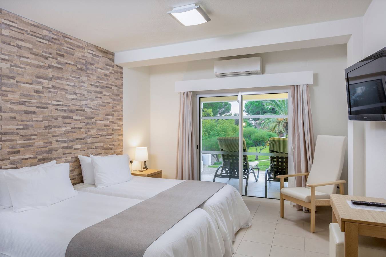 Holiday Rental for 6 People in Quinta do Lago, Almancil
