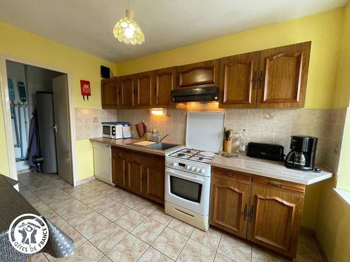 Location de vacances pour 6 personnes, avec piscine ainsi que jardin et terrasse à Saint-Martin-des-Tilleuls - 4