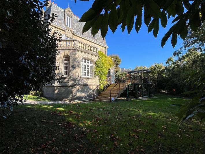 Chambre d’hôte pour 3 personnes, avec Terrasse et Jacuzzi ainsi que Jardin et Sauna à Douarnenez