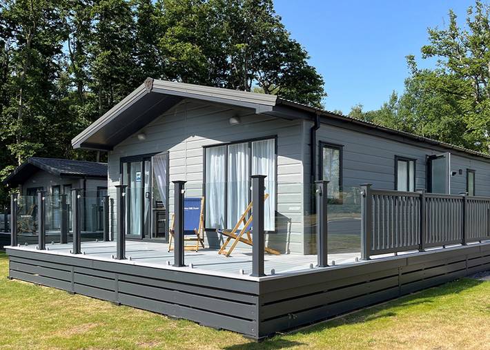 Glamping for 6 people in Wiltshire