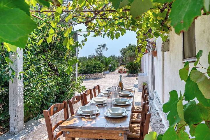 Villa per 8 persone, con terrazza e giardino in Oria