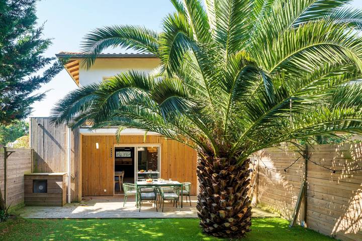 Location de vacances pour 5 personnes, avec jardin, adapté aux familles dans Plage De La Piste Capbreton