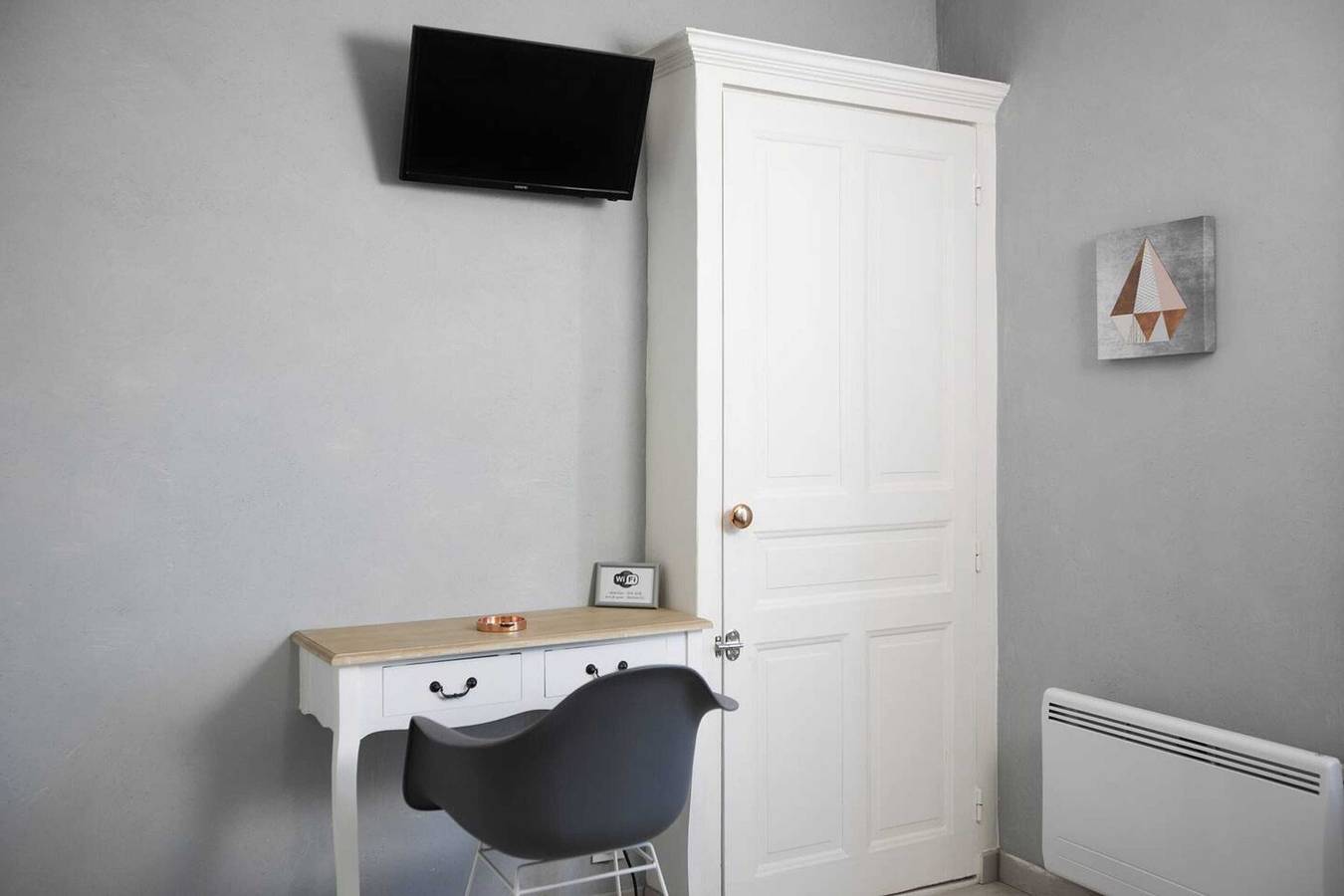 Studio entier, Studio cosy à Clermont-Ferrand 25 m² proche transport in Clermont-Ferrand, Parc naturel régional des Volcans d'Auvergne