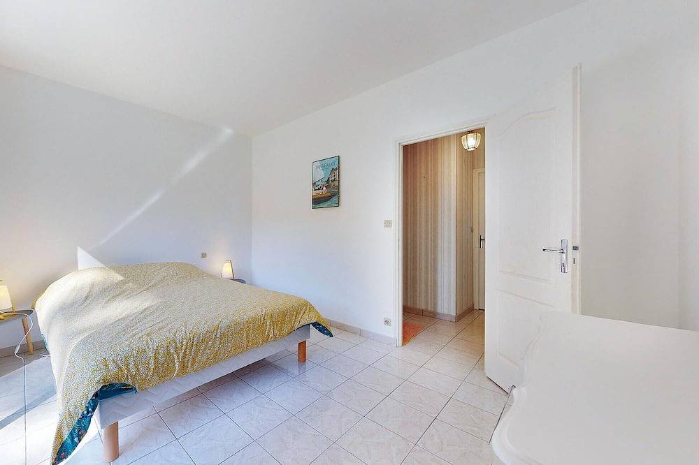Lovely home in Les Mathes with Wifi in La Palmyre, Les Mathes