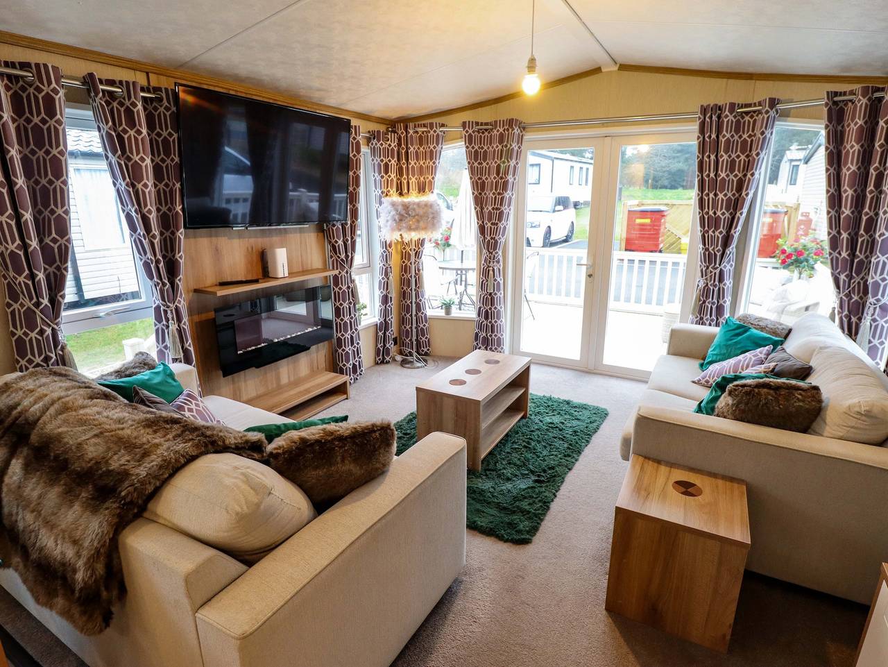 108 Fox Burrow Hang in Fritton and Saint Olaves, Great Yarmouth
