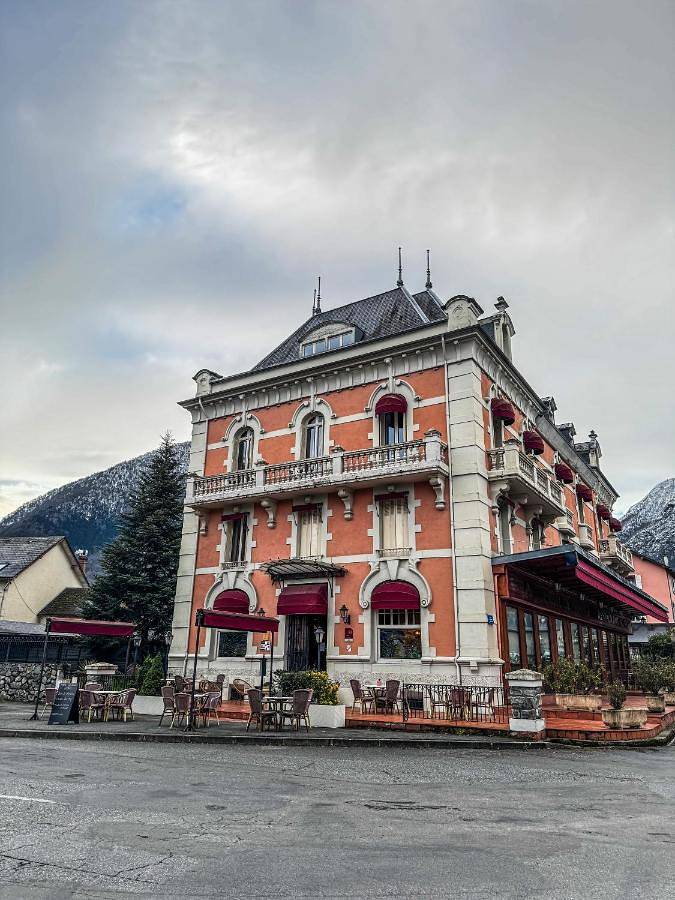 Grand Hôtel de France in Pierrefitte-Nestalas, Parc national des Pyrénées