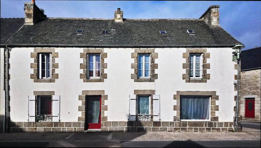 Cottage pour 2 personnes, avec terrasse à Pleyber-Christ