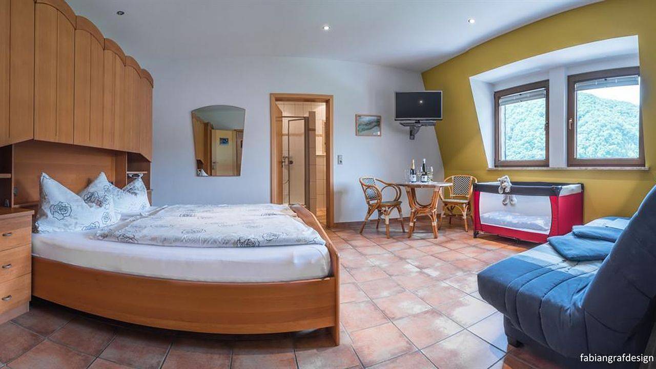 Ganze Ferienwohnung, Ferienwohnung für 4 Personen (60 m²) in Minheim in Minheim, Bernkastel-Kues & Umgebung